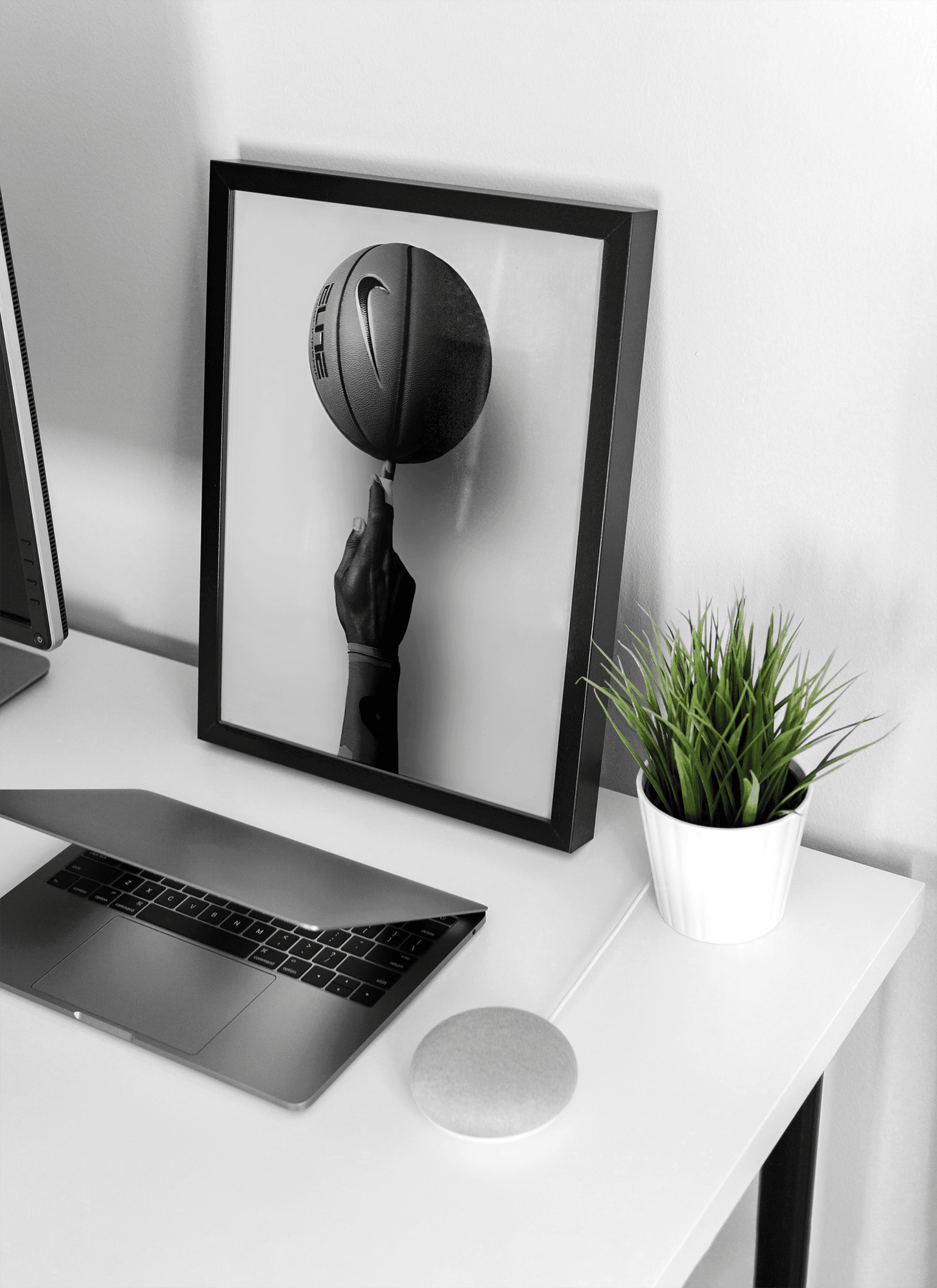NIKE Basketball BW - Go4Posters